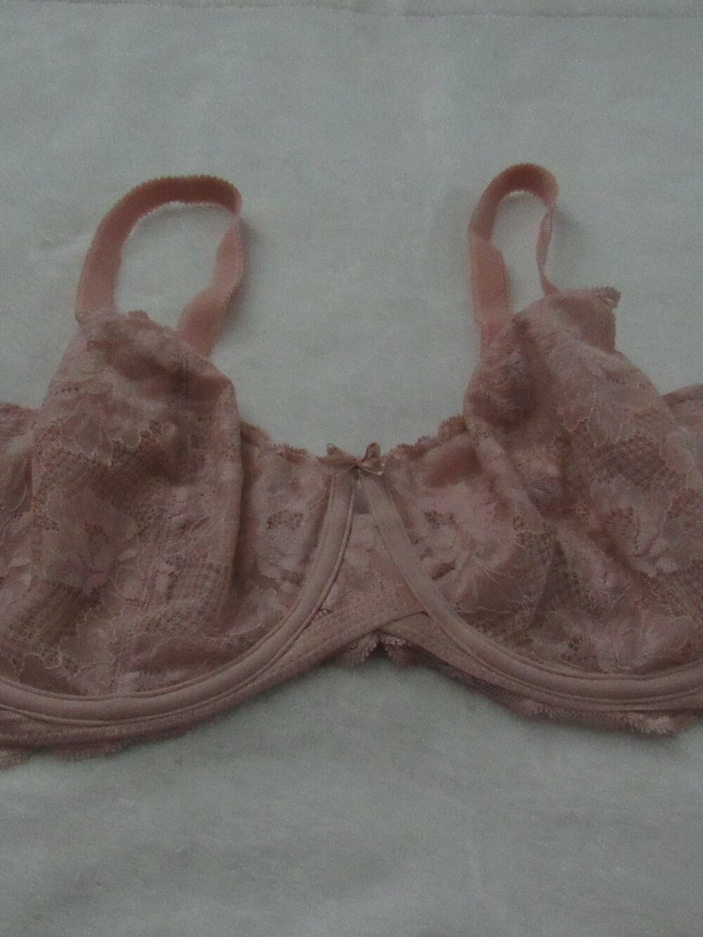 Wacoal Fire & Lace Beige Bra 40DD USED